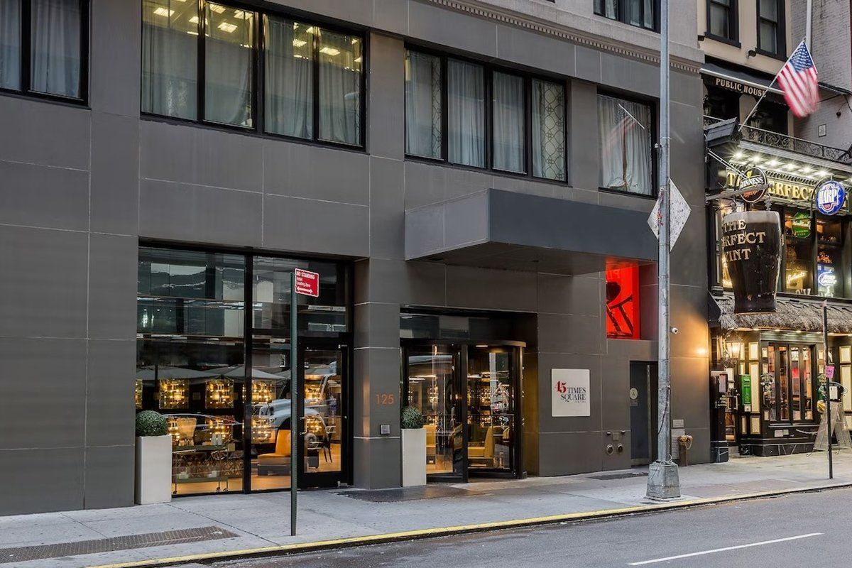 45 Times Square Hotel - thumb 1