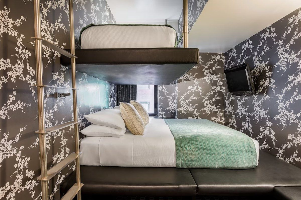 45 Times Square Hotel - thumb 6