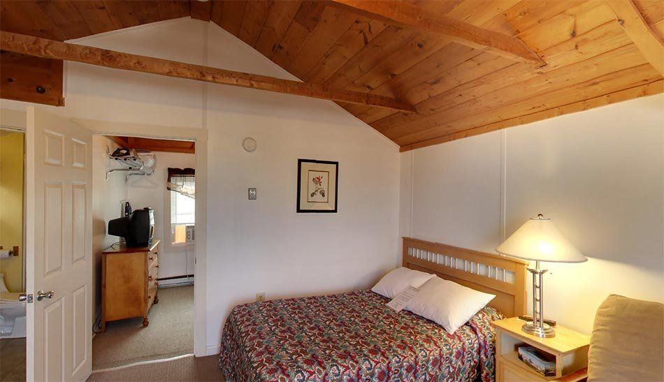 Half Moon Motel & Cottages - thumb 5