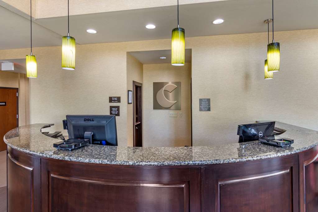 Comfort Suites - thumb 4