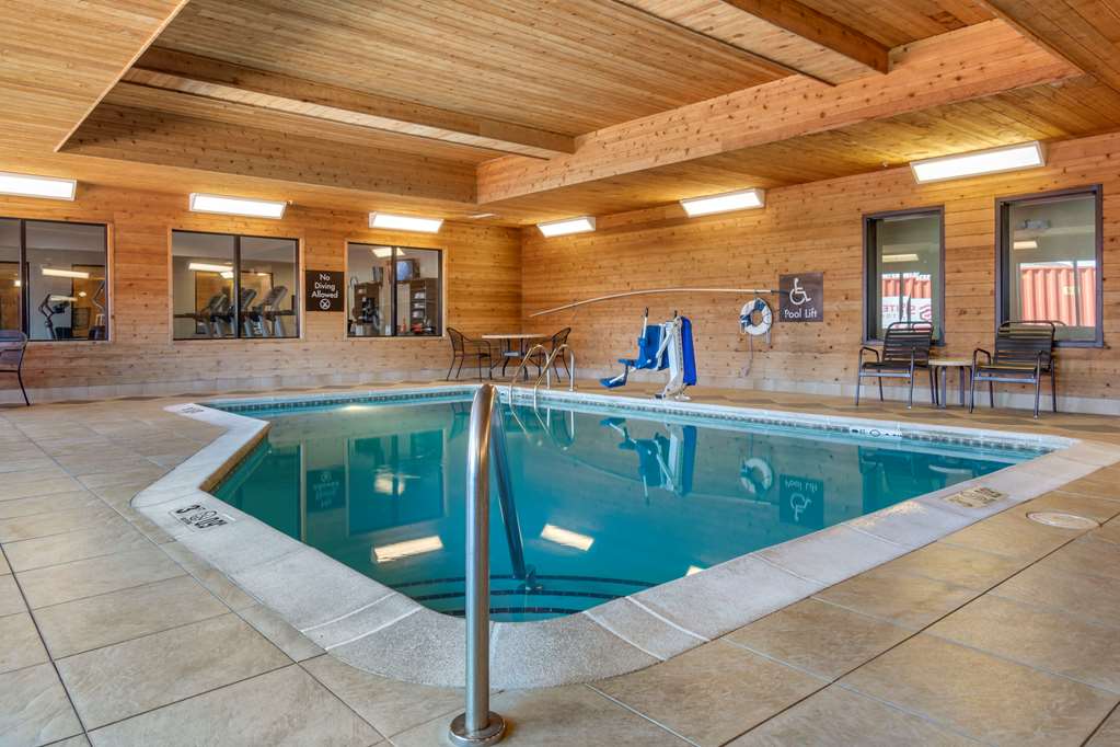 Comfort Suites - thumb 8