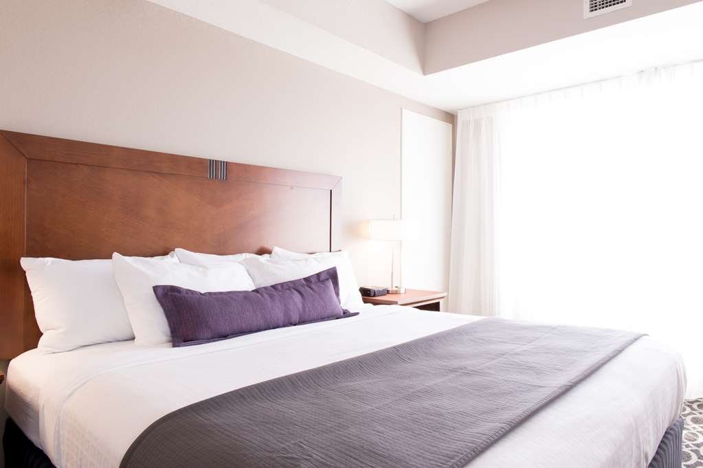 Bluemont Hotel - thumb 7