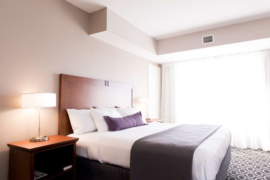 Bluemont Hotel - thumb 8