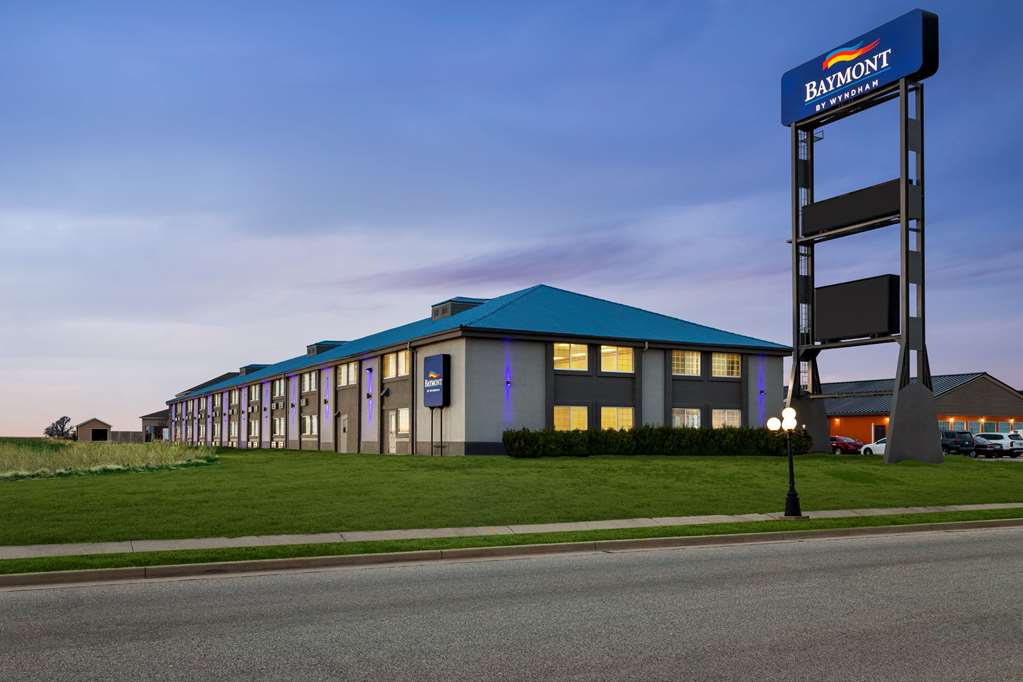 Baymont By Wyndham Blackwell I-35 - thumb 2