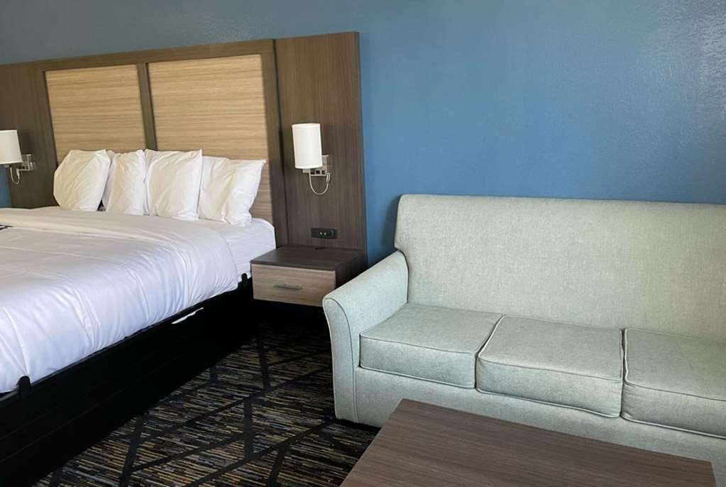 Baymont By Wyndham Blackwell I-35 - thumb 8