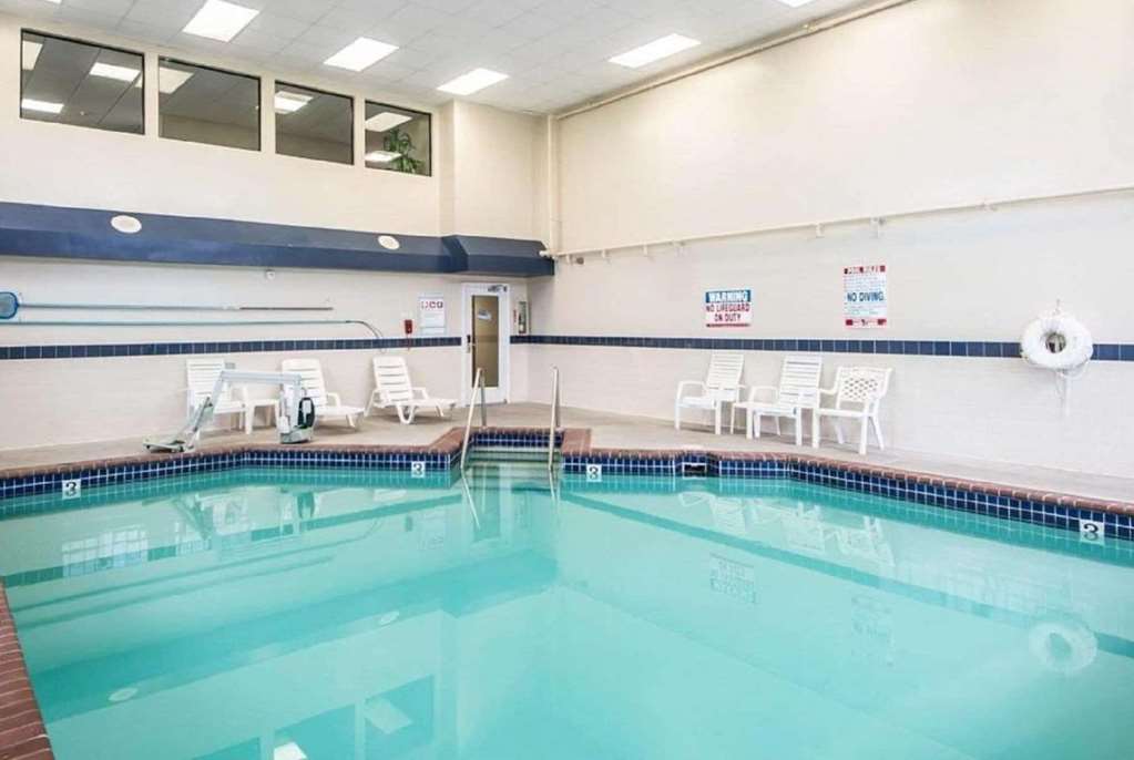 Baymont By Wyndham Blackwell I-35 - thumb 9