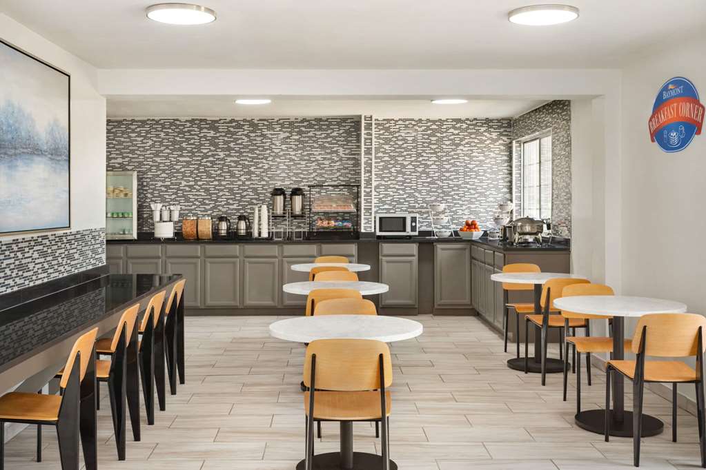 Baymont By Wyndham Blackwell I-35 - thumb 17