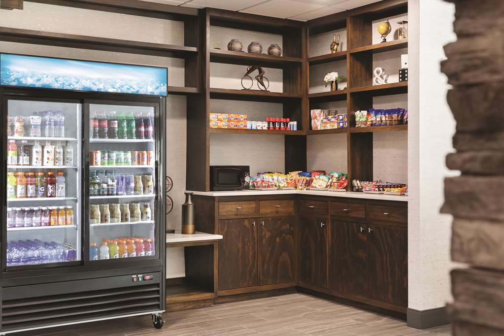 Radisson Hotel Oklahoma City Airport - thumb 17