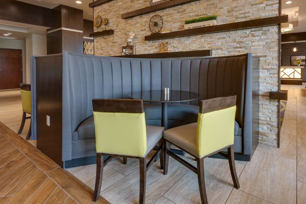 Drury Inn & Suites Pittsburgh Airport - thumb 14