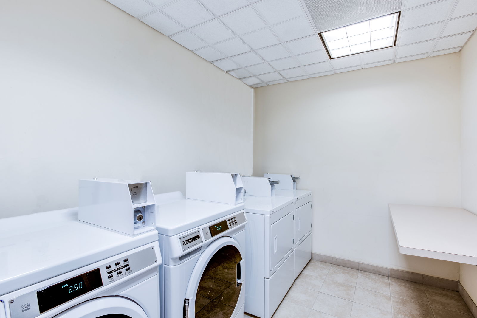 Holiday Inn Express Hotel & Suites - thumb 17