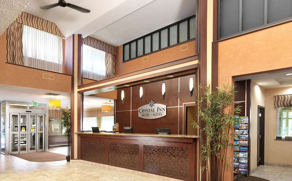 Crystal Inn Hotel & Suites Downtown - thumb 3