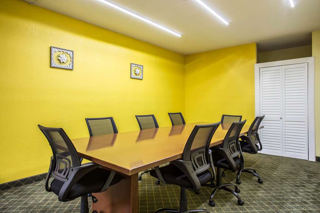 Clarion Inn - thumb 8