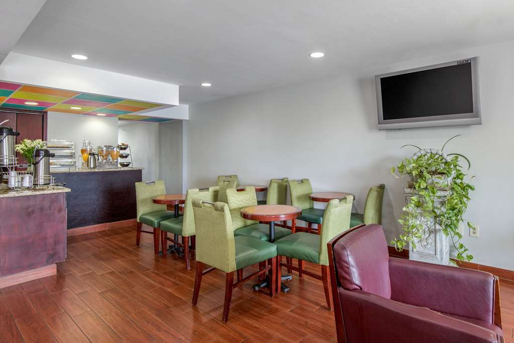 Econo Lodge Aiken - thumb 16