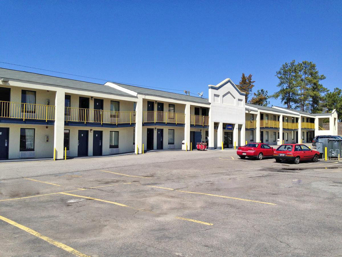 Scottish Inn - thumb 0