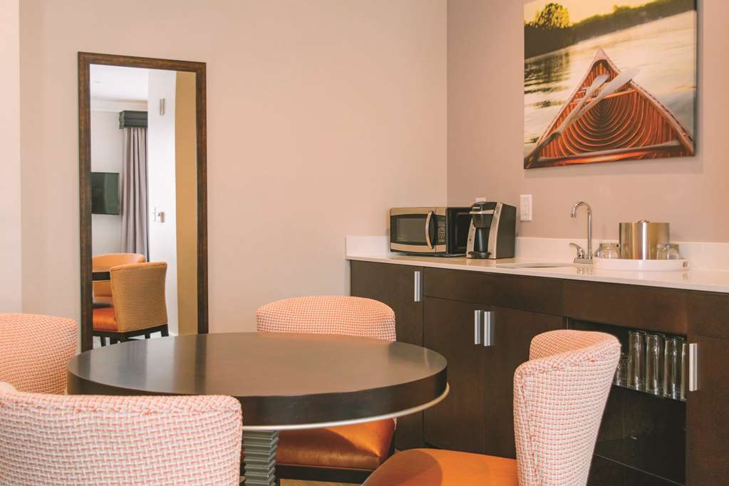 The Abernathy - thumb 3