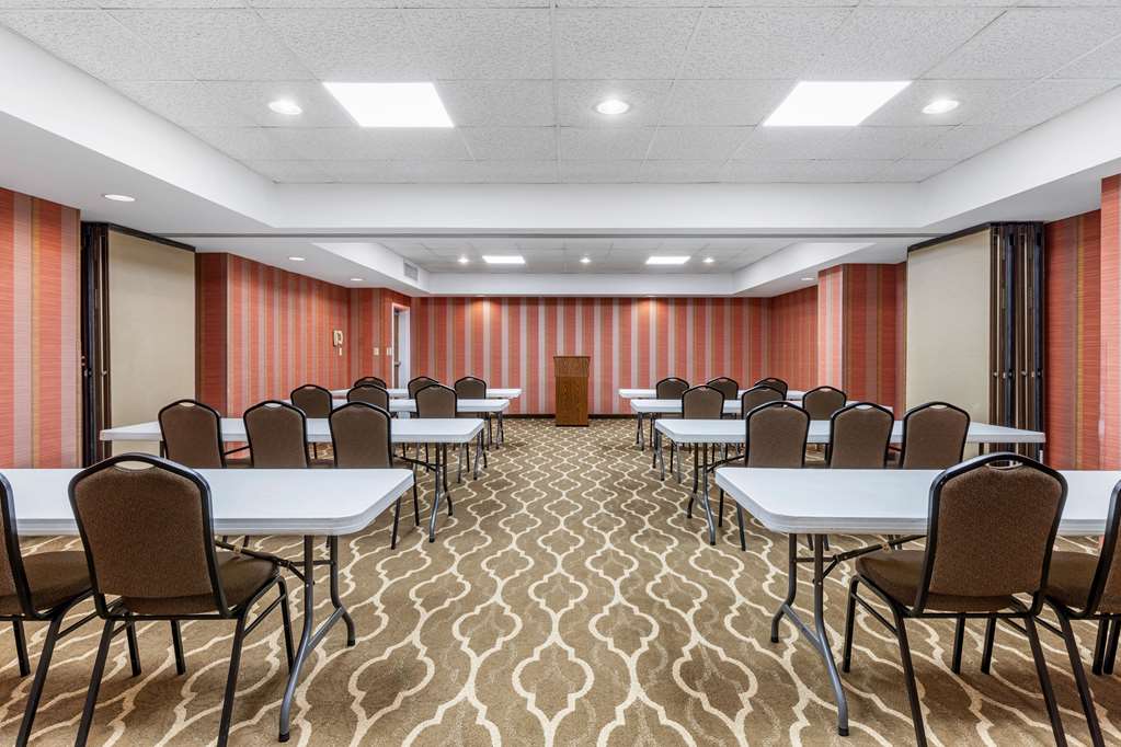 Comfort Inn - thumb 8