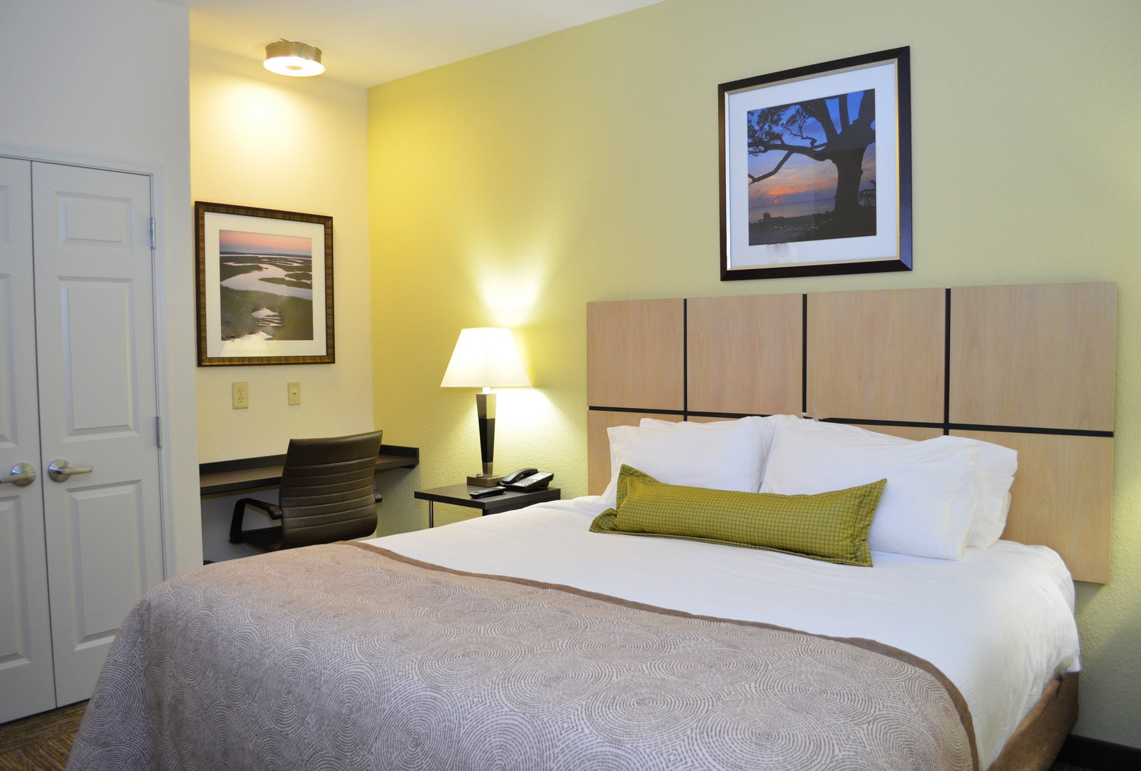 Candlewood Suites Greenville - thumb 7