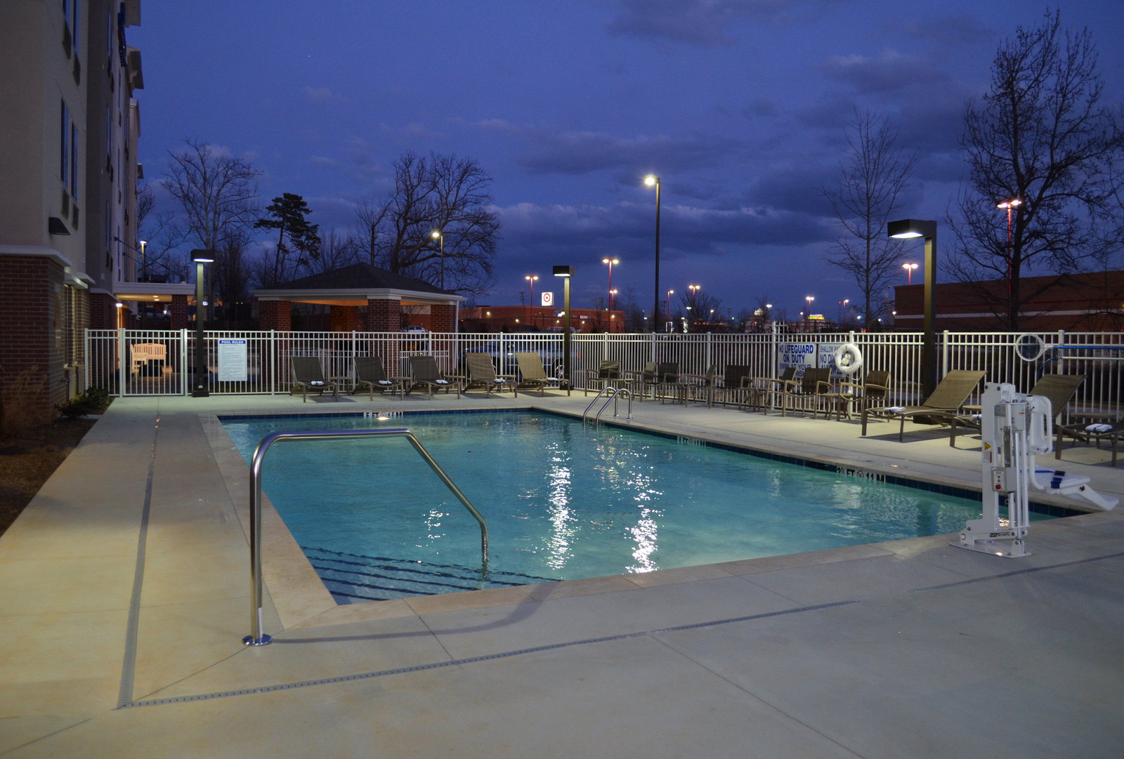 Candlewood Suites Greenville - thumb 8