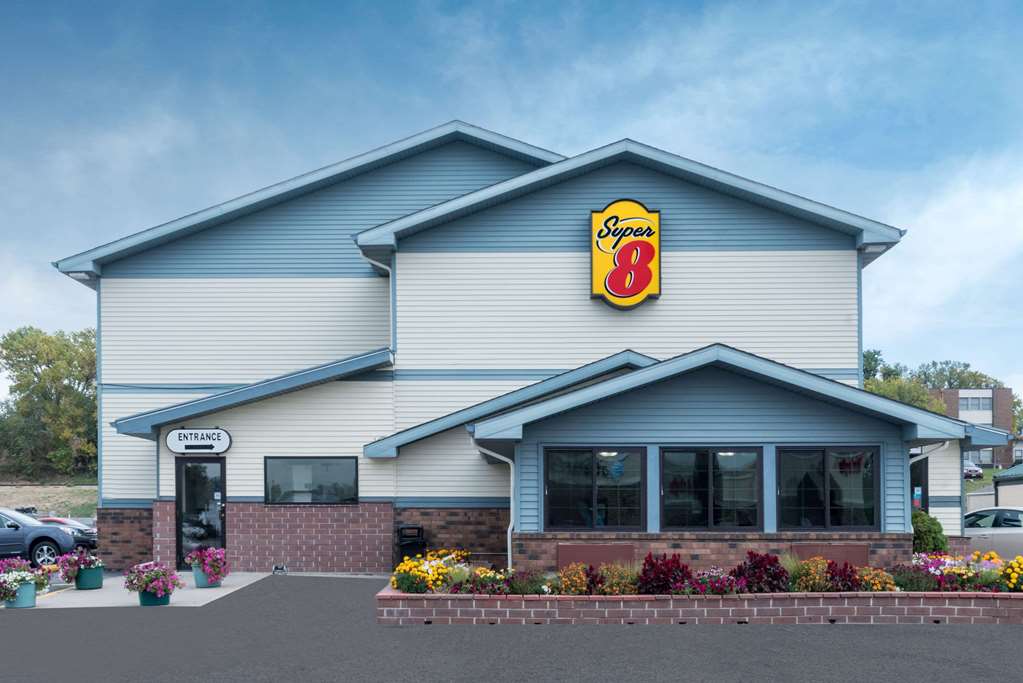 Super 8 Pierre SD - thumb 1