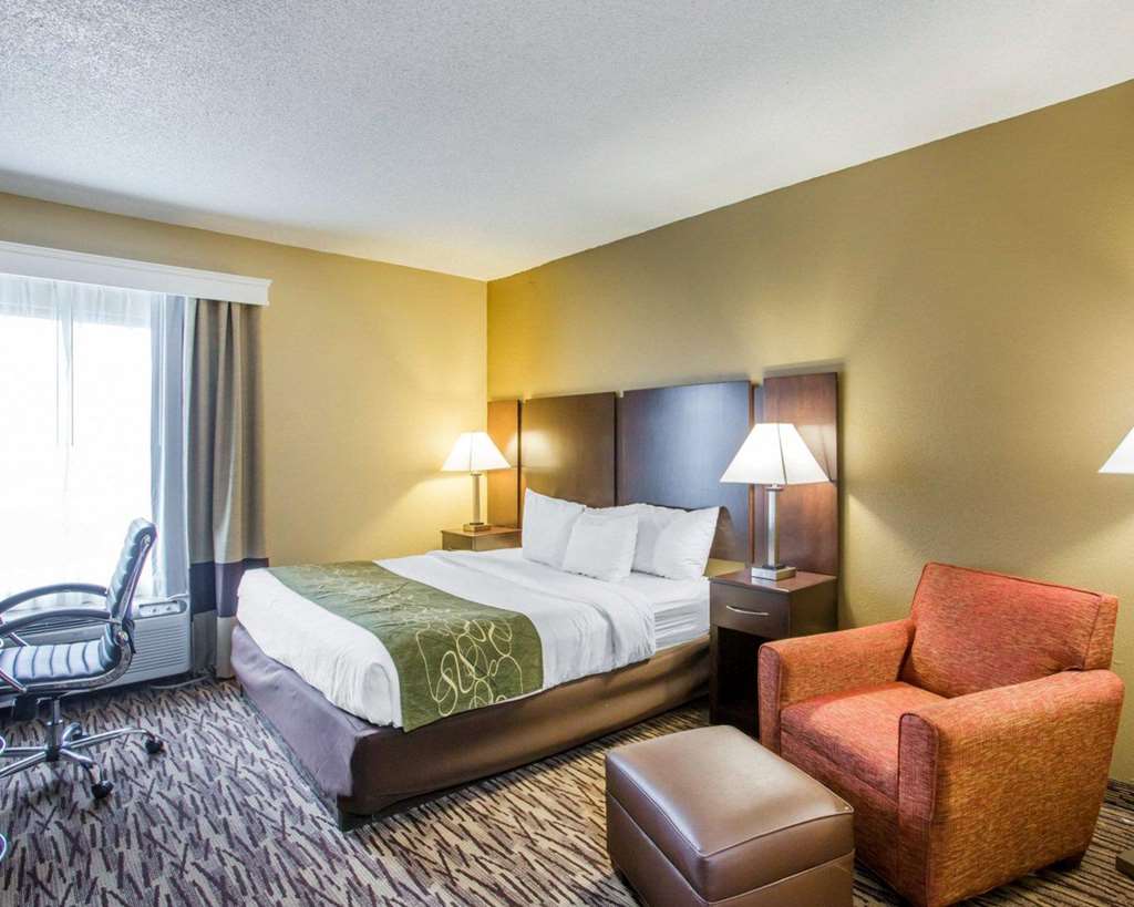 Comfort Suites - thumb 5