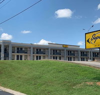 Super 8 by Wyndham Cookeville - China Accommodation