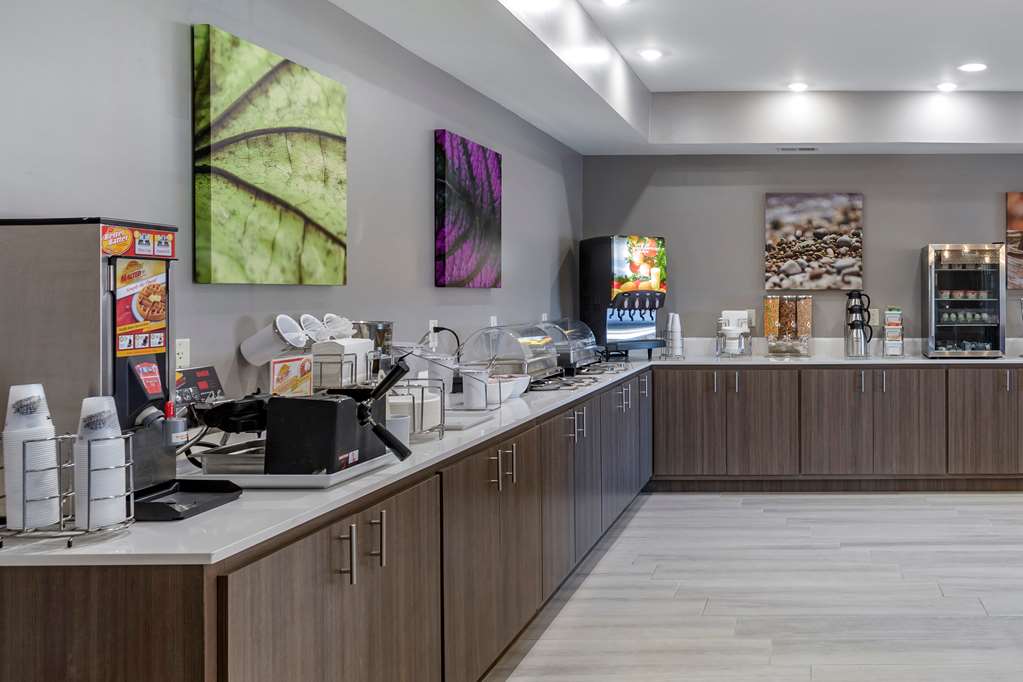 MainStay Suites - thumb 9