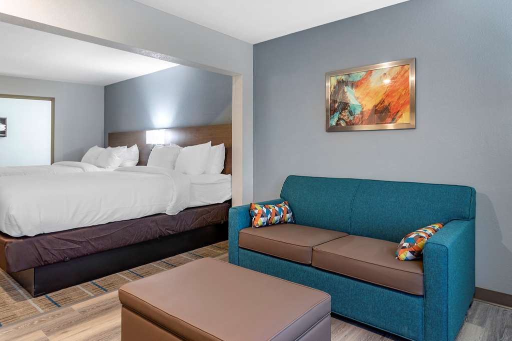 MainStay Suites - thumb 12