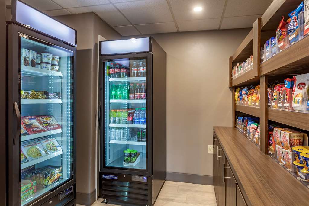 MainStay Suites - thumb 16