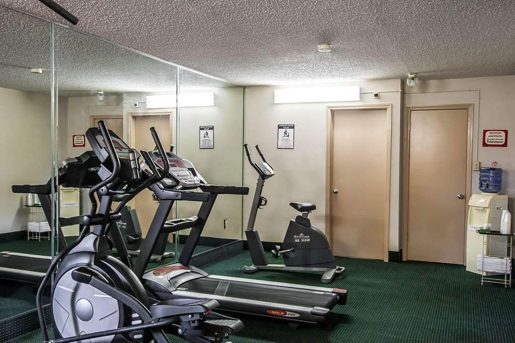 Econo Lodge Inn & Suites - thumb 15