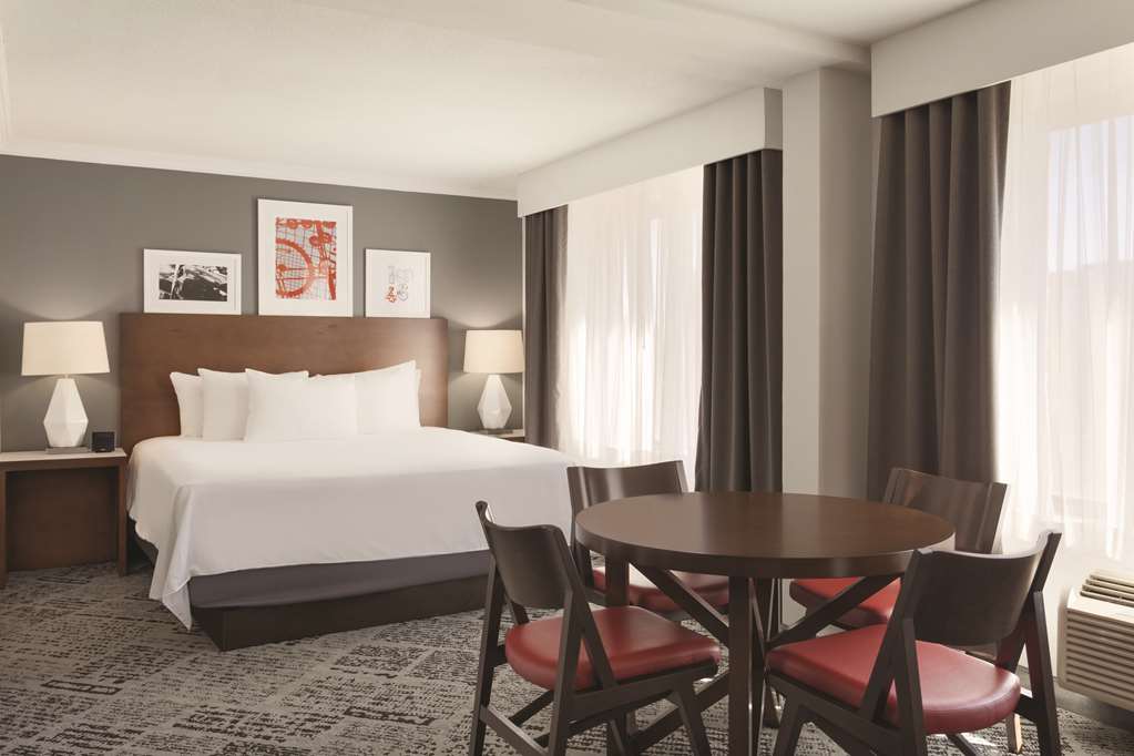 Radisson Dallas North Addison - thumb 12