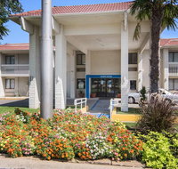 Motel 6 Addison - Tourism Bookings