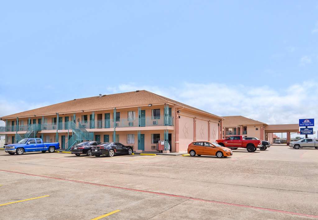 Americas Best Value Inn Clute Lake Jacks - thumb 0
