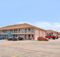 Americas Best Value Inn Clute Lake Jacks - Tourism Bookings