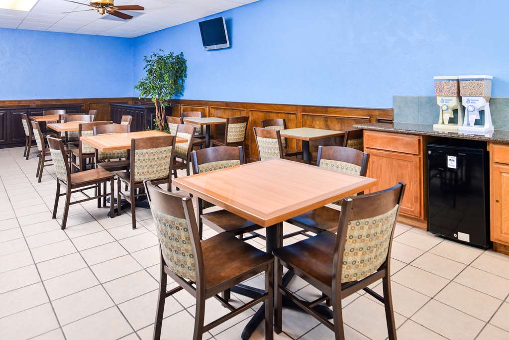 Americas Best Value Inn Clute Lake Jacks - thumb 15