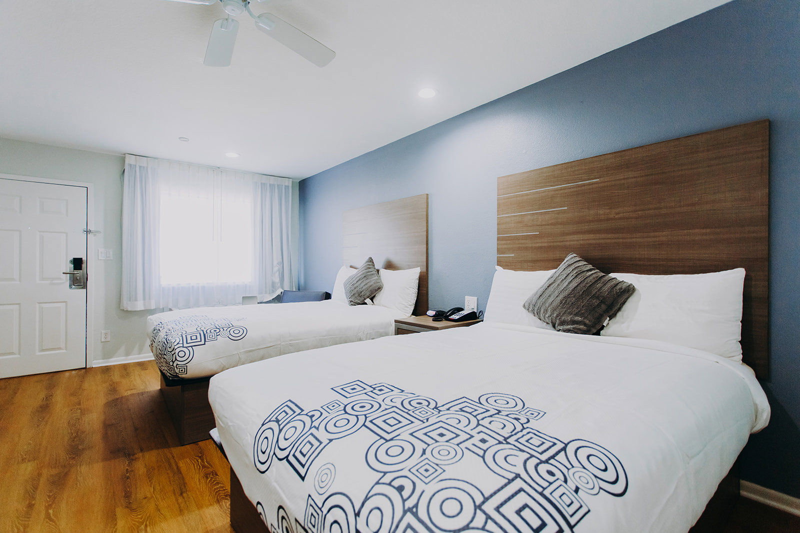 Scottish Inn & Suites - thumb 8