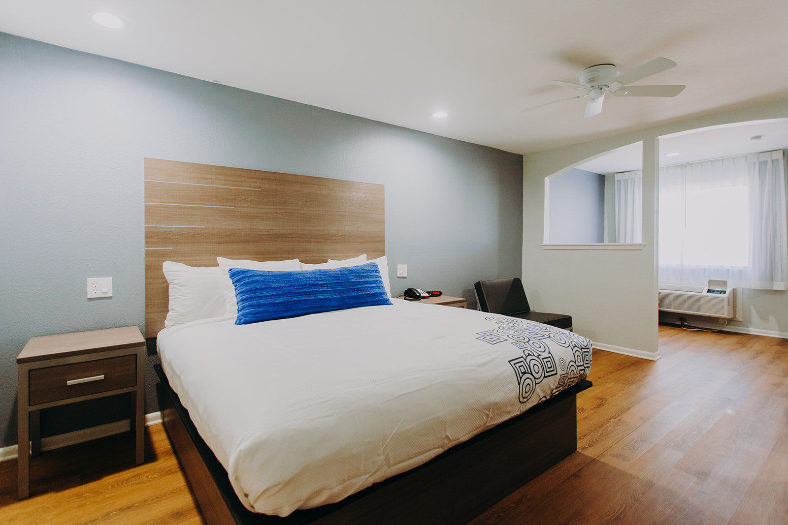 Scottish Inn & Suites - thumb 13