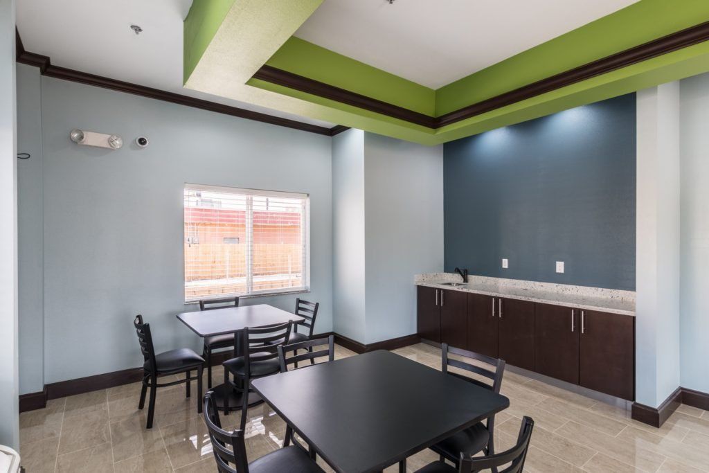 Scottish Inns & Suites - thumb 17