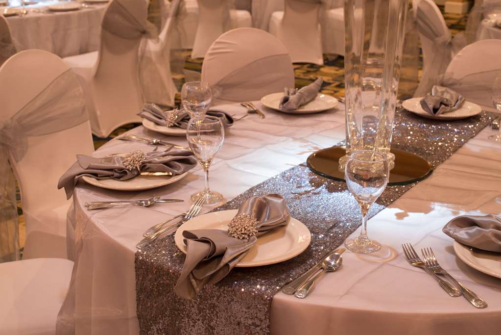 Radisson Hotel Fort Worth North - thumb 17