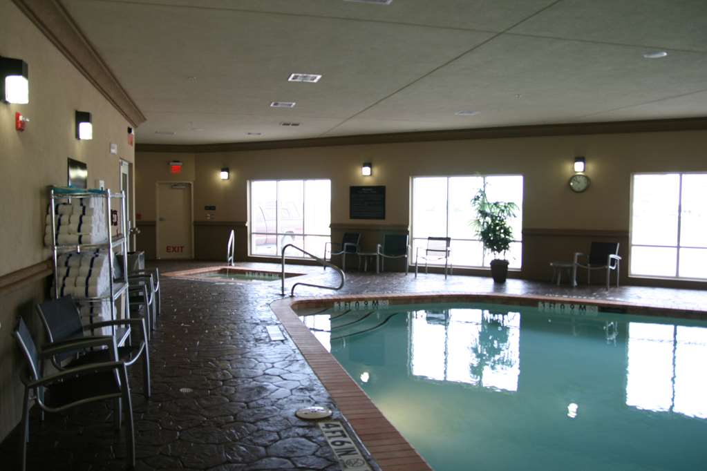 Hampton Inn & Suites Cleburne - thumb 8