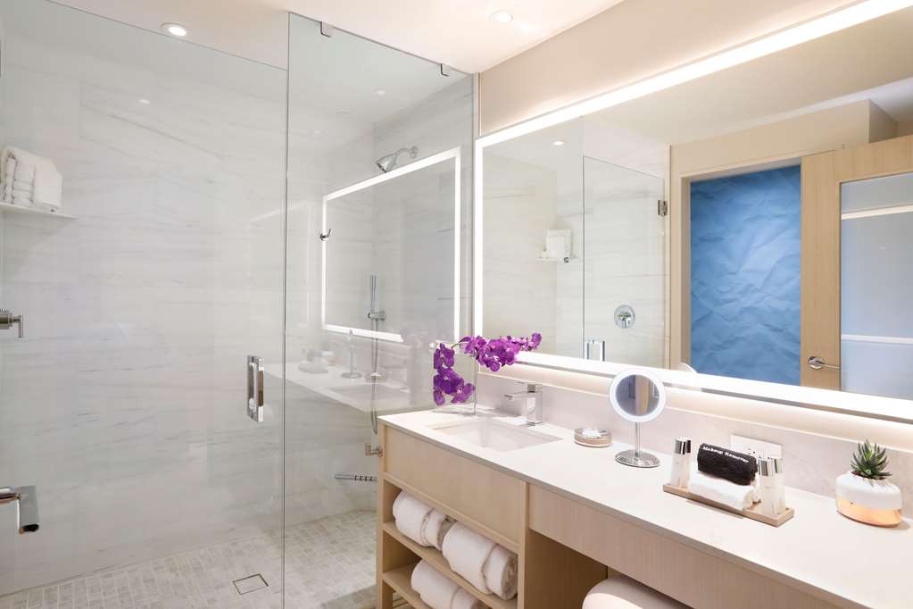 HALL Arts Hotel, Curio Collection Hilton - thumb 9