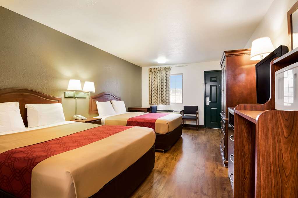 Econo Lodge - thumb 8