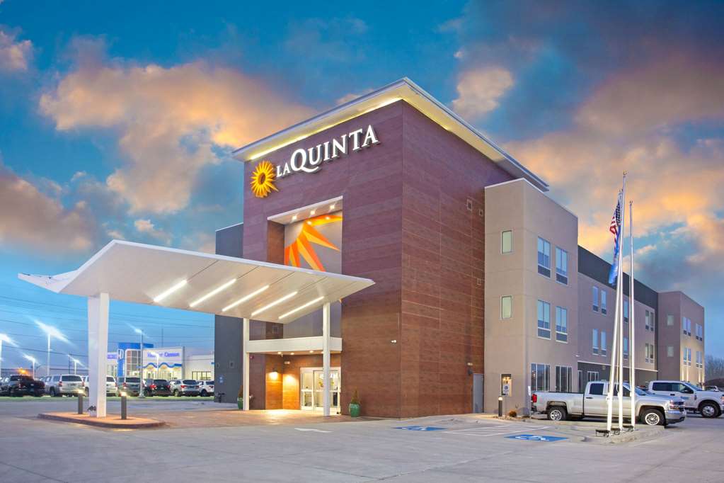 La Quinta Inn & Suites Ponca City - thumb 3