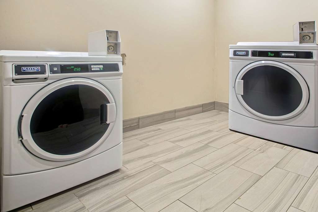 La Quinta Inn & Suites Ponca City - thumb 16