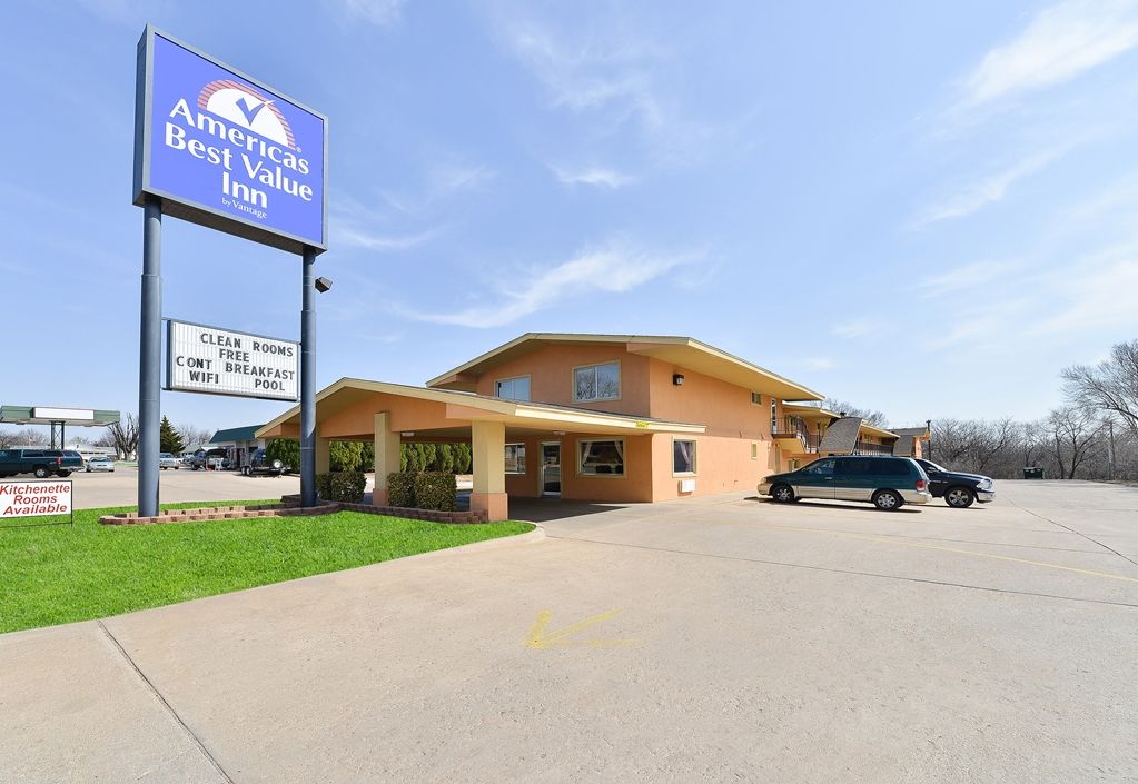 Americas Best Value Inn, Ponca City - thumb 0