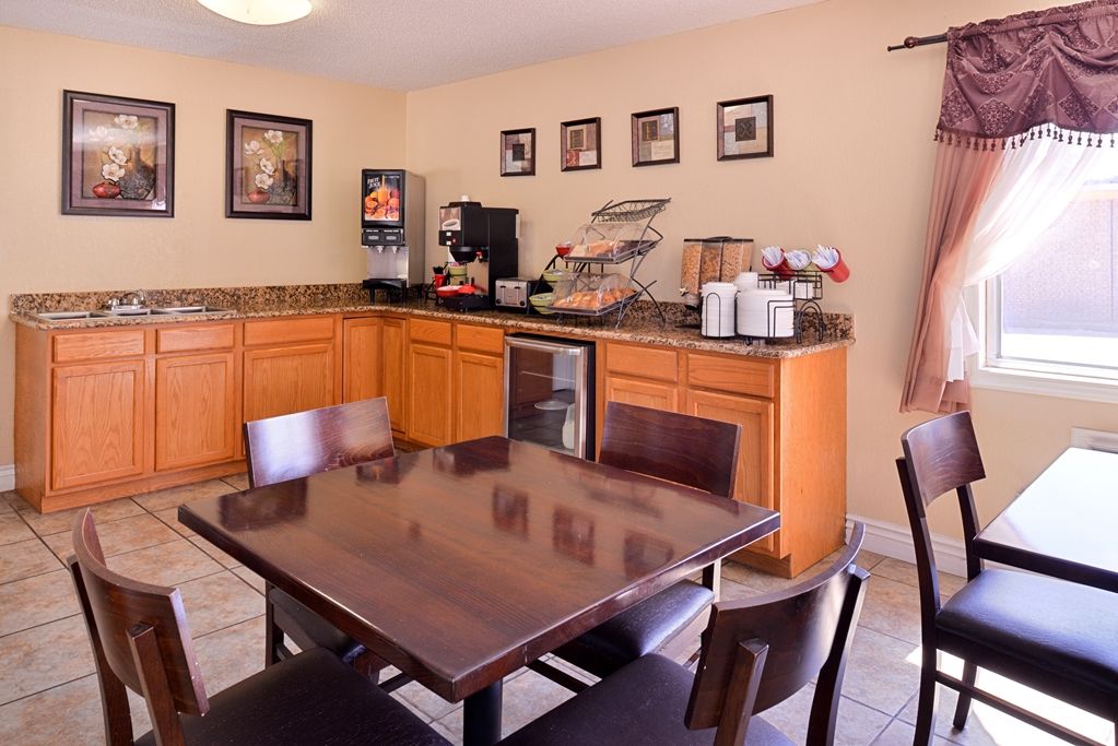 Americas Best Value Inn, Ponca City - thumb 17