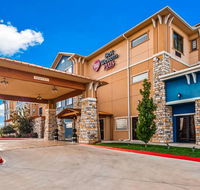 Best Western Plus Emerald Inn  Suites - Students Accommodation