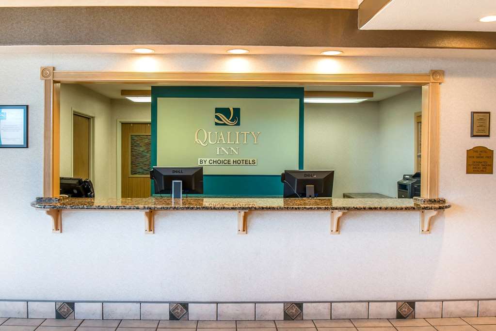 Quality Inn Hotel - thumb 4