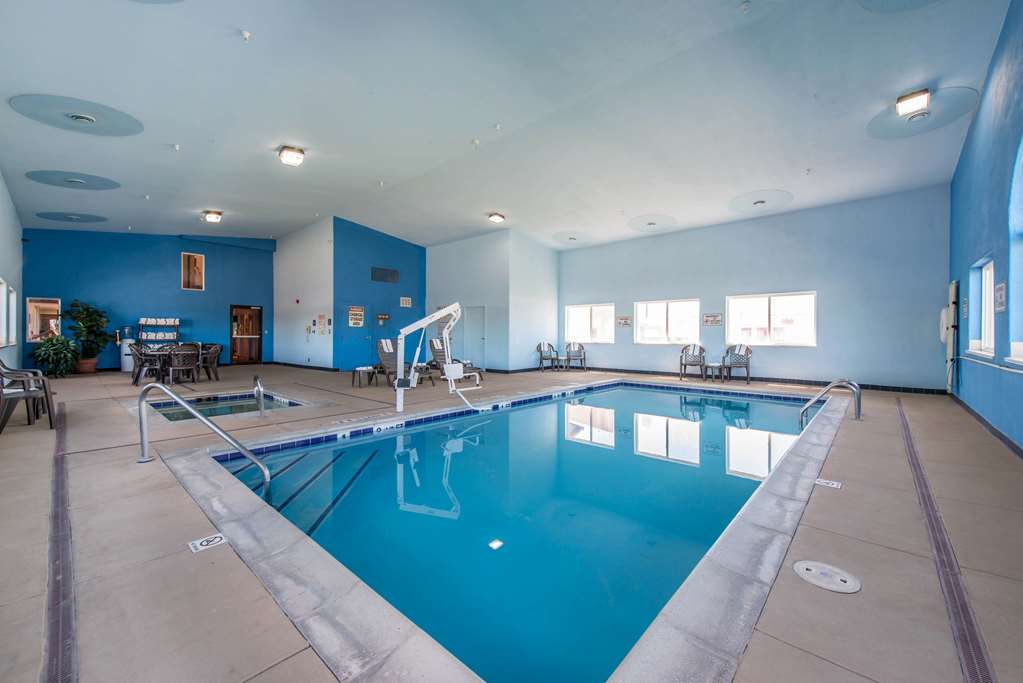 Quality Inn Hotel - thumb 10