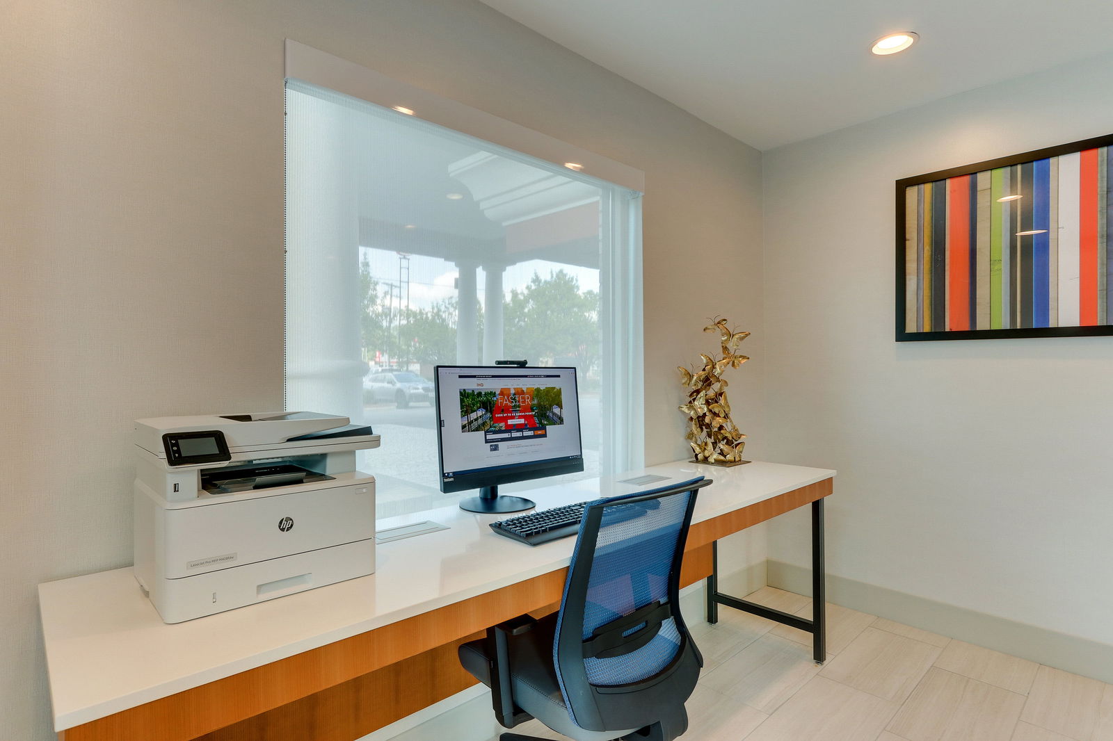 Holiday Inn Express & Suites - thumb 17