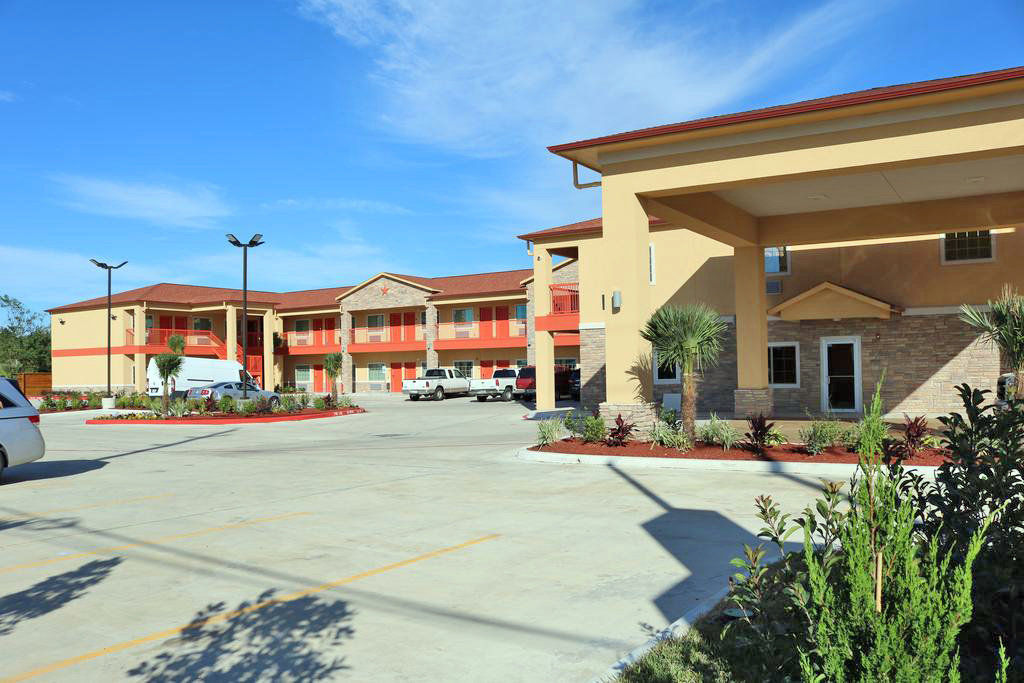 Scottish Inns & Suites - thumb 0